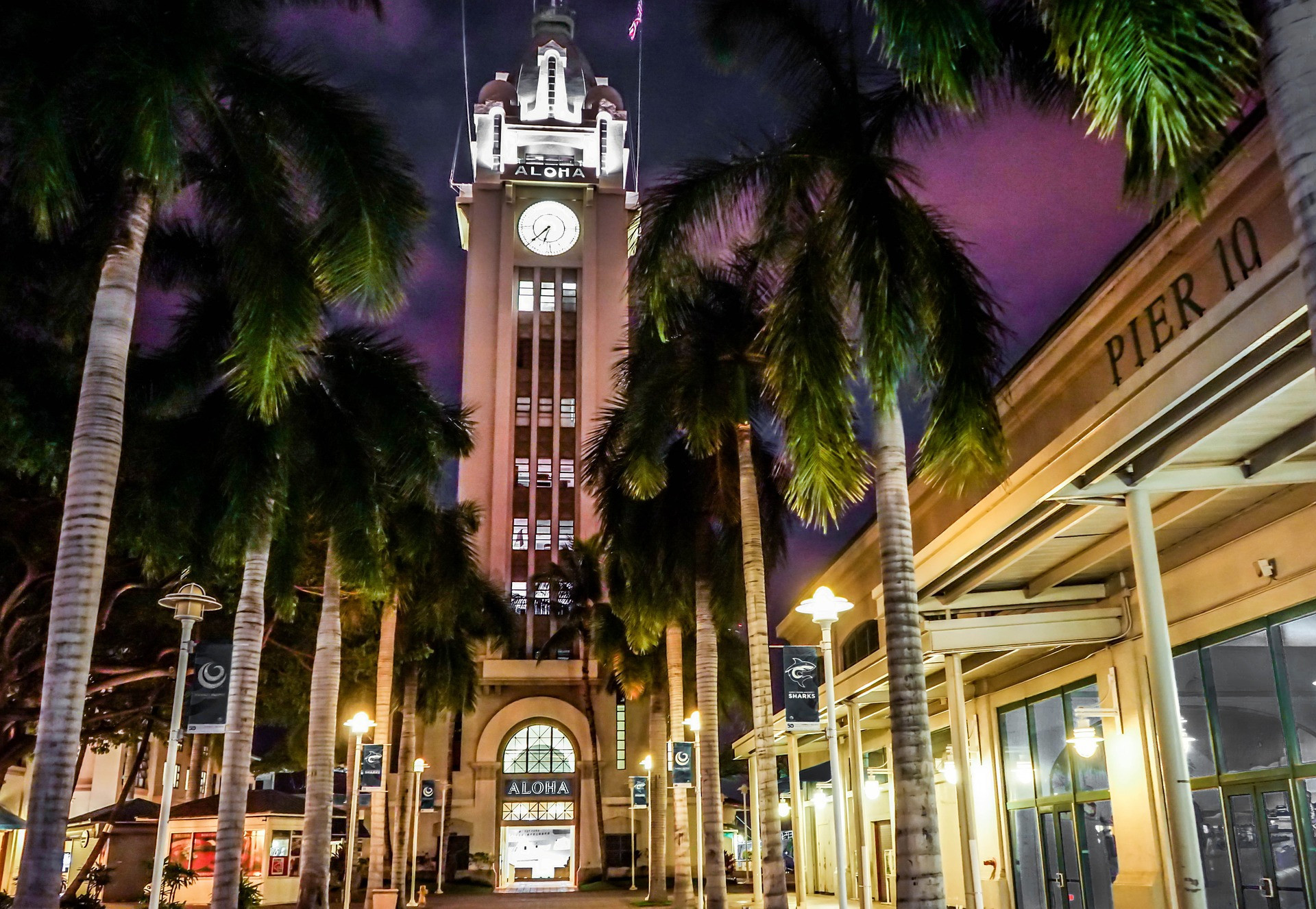 Aloha Tower Concert King Events